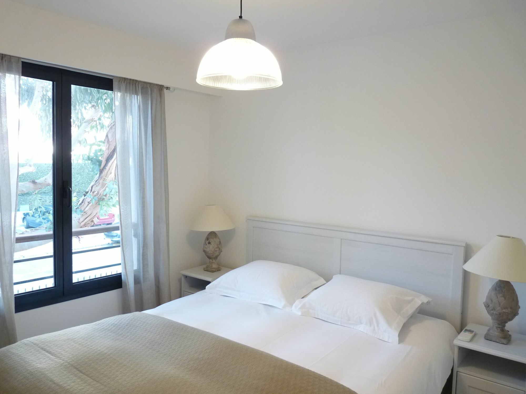 Elegant Two Bedroom With Modern Design And Terrace Close To Beaches And Center 546 Appartement *